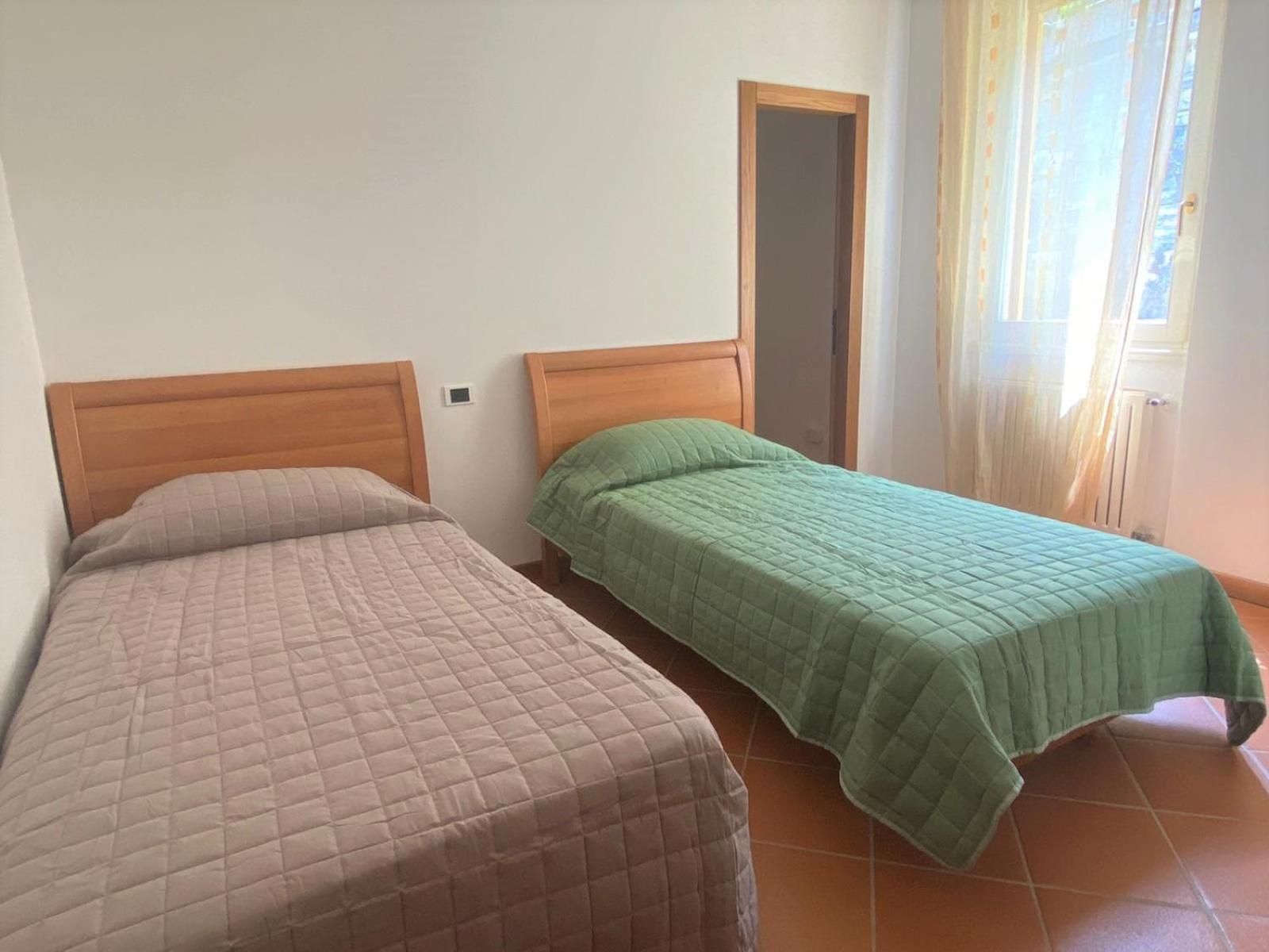 The Rose - Apartment Front Lake Cremia Bagian luar foto