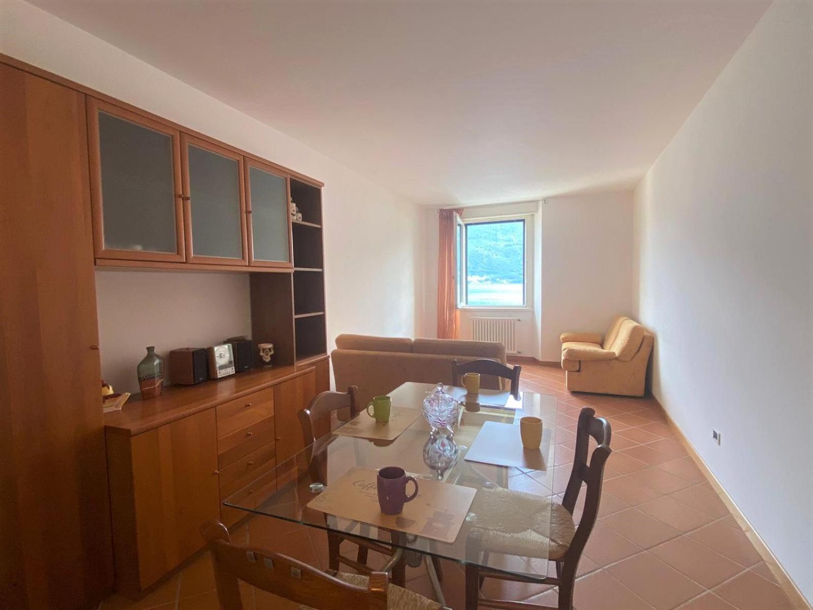The Rose - Apartment Front Lake Cremia Bagian luar foto